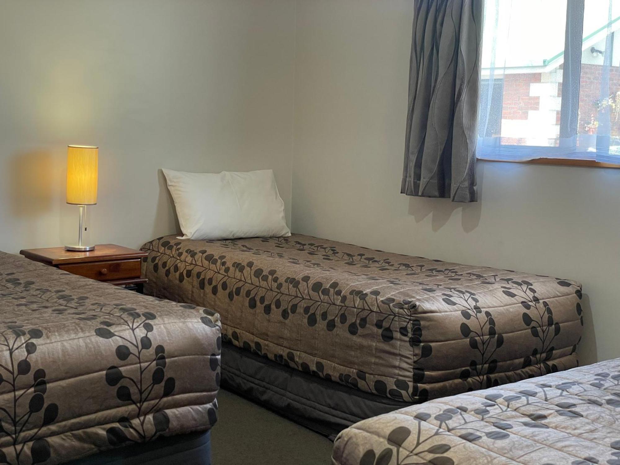 Asure Ambassador Motor Lodge Oamaru Kültér fotó